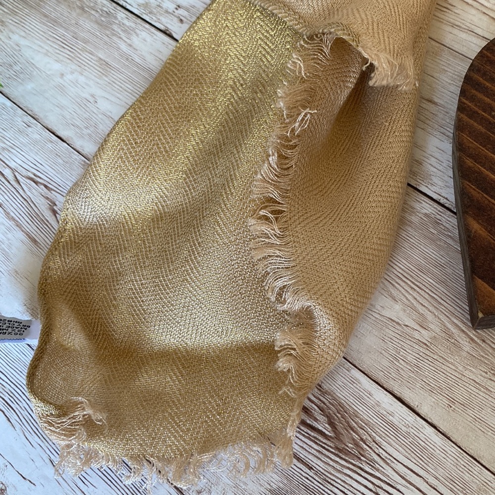 Scarf - Picture 3 of 5